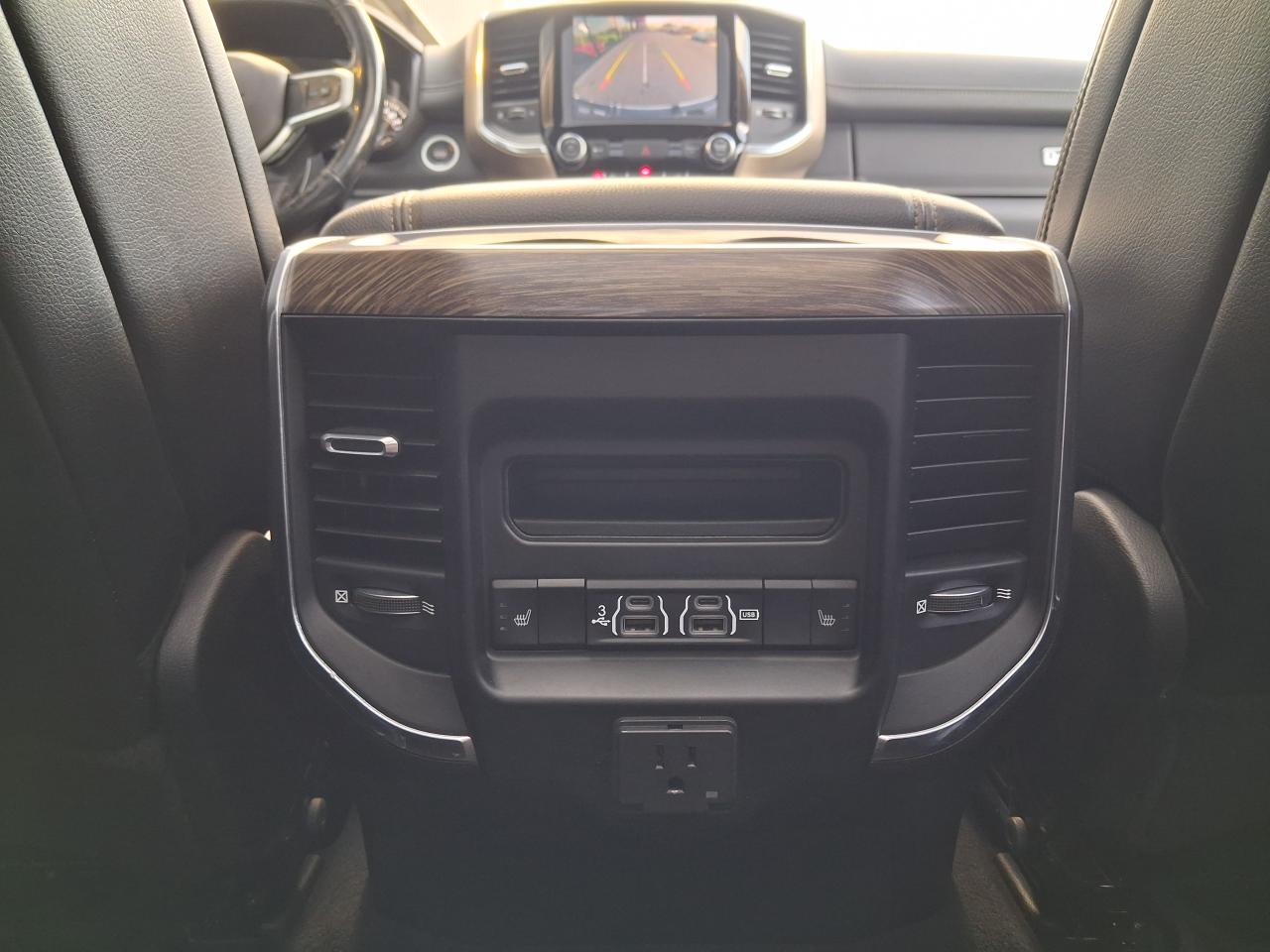 DODGE RAM 1500 CREW LARAMIE - AIR SUSPENSION