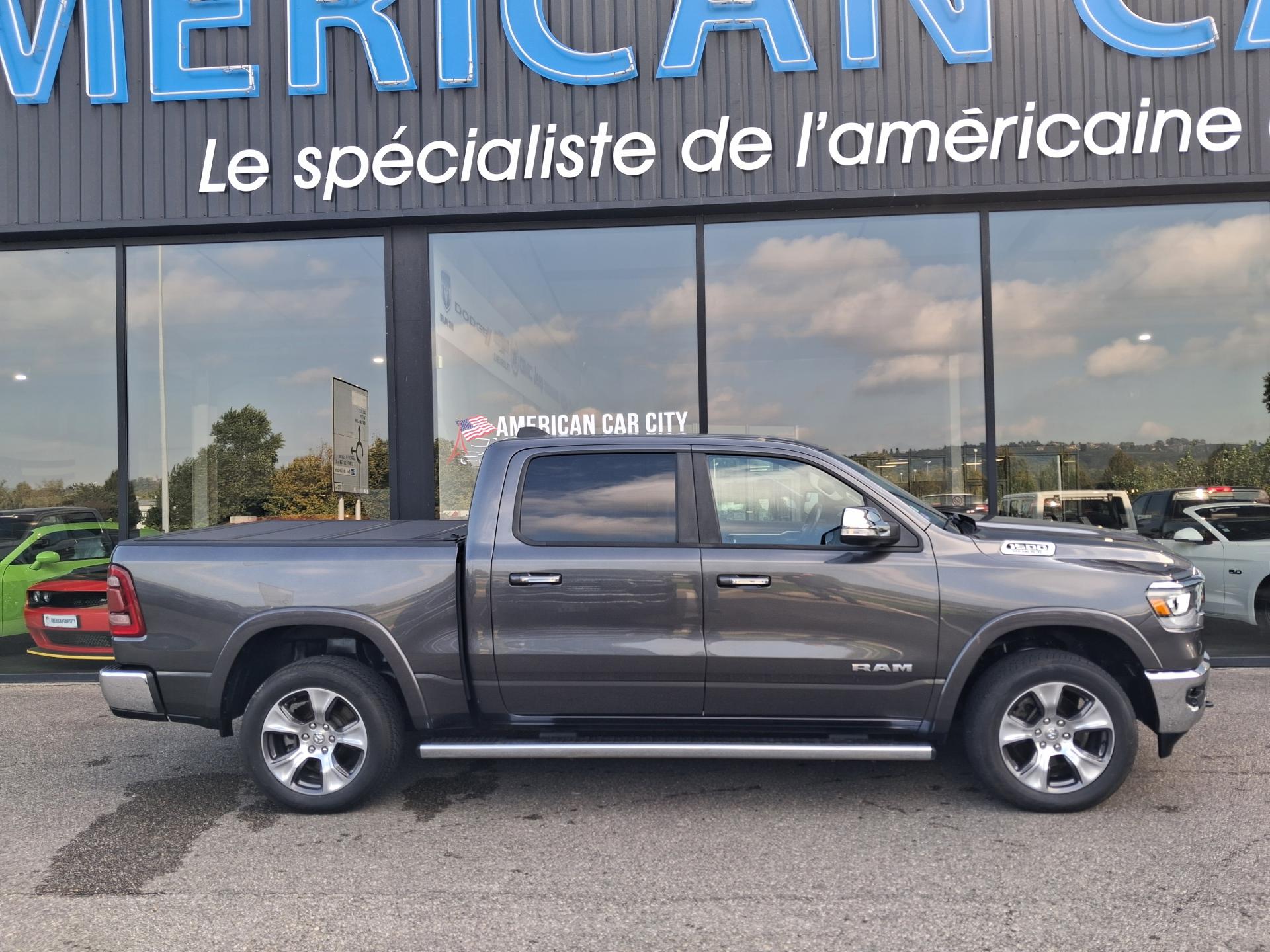 DODGE RAM 1500 CREW LARAMIE - AIR SUSPENSION