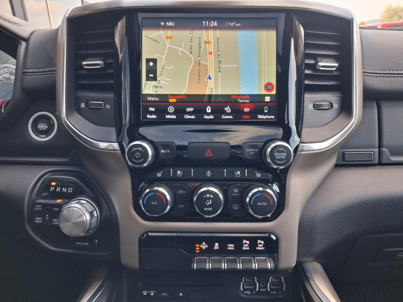 DODGE RAM 1500 CREW LARAMIE - AIR SUSPENSION