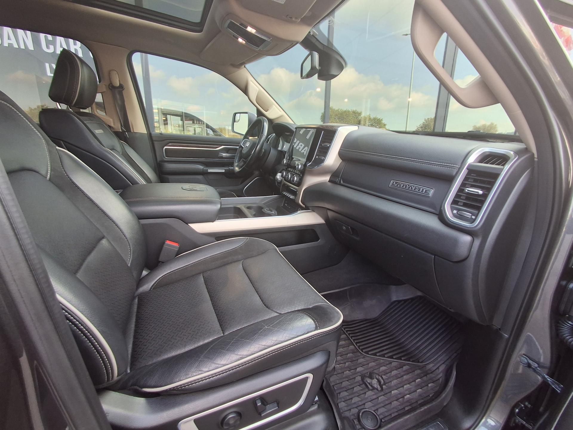 DODGE RAM 1500 CREW LARAMIE - AIR SUSPENSION