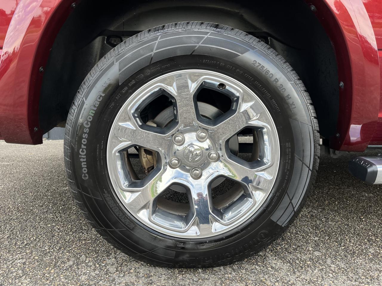 DODGE RAM 1500 CREW CAB LARAMIE AIR 5 PLACES