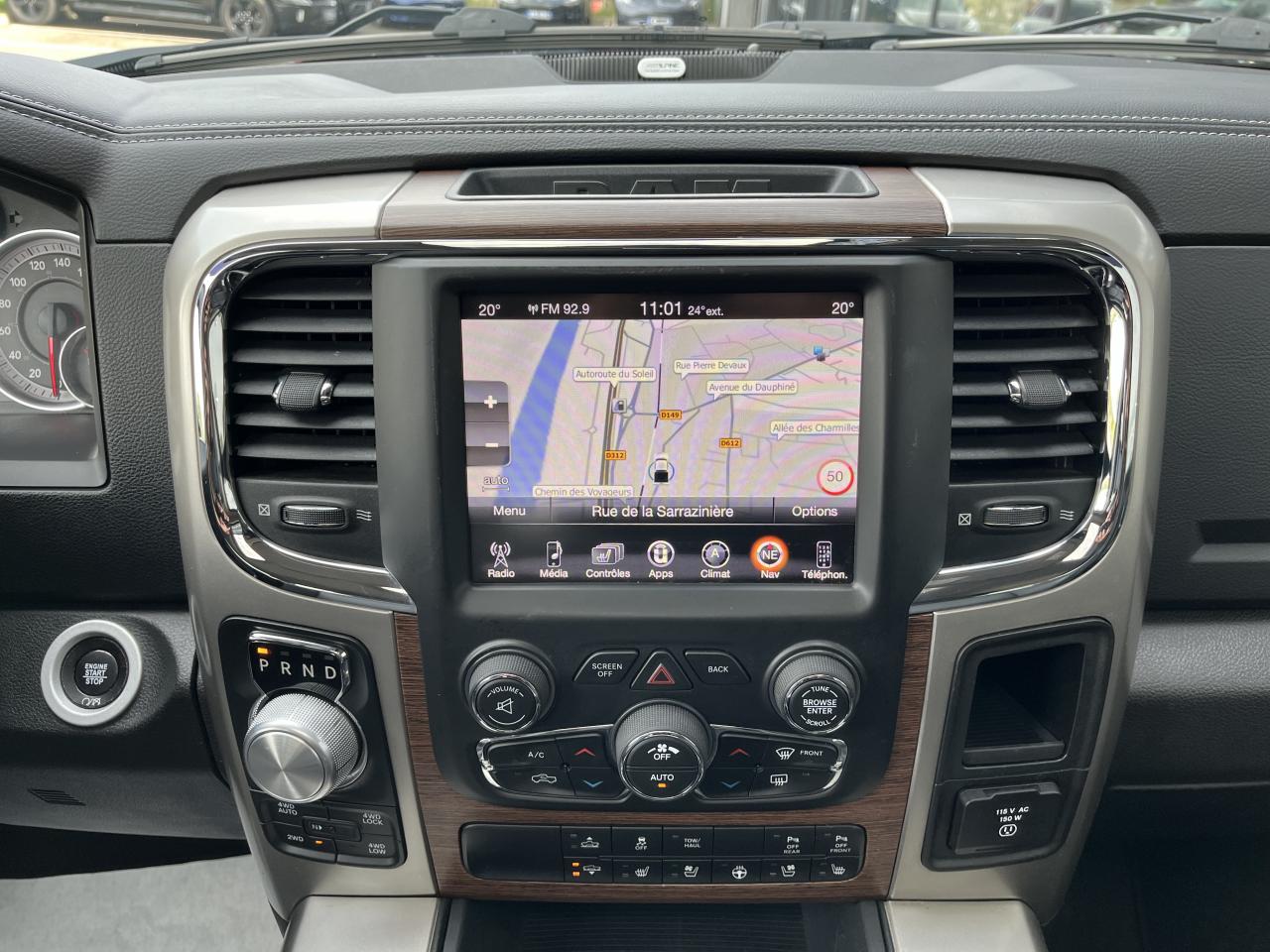 DODGE RAM 1500 CREW CAB LARAMIE AIR 5 PLACES