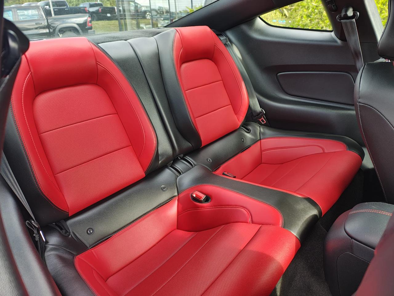 FORD MUSTANG GT FASTBACK 5.0L V8 450ch