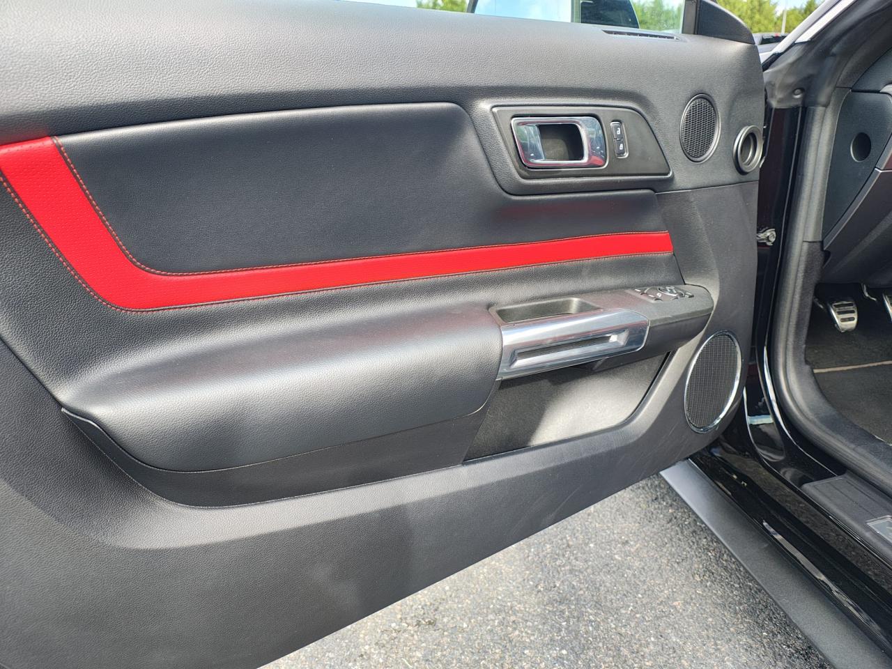 FORD MUSTANG GT FASTBACK 5.0L V8 450ch