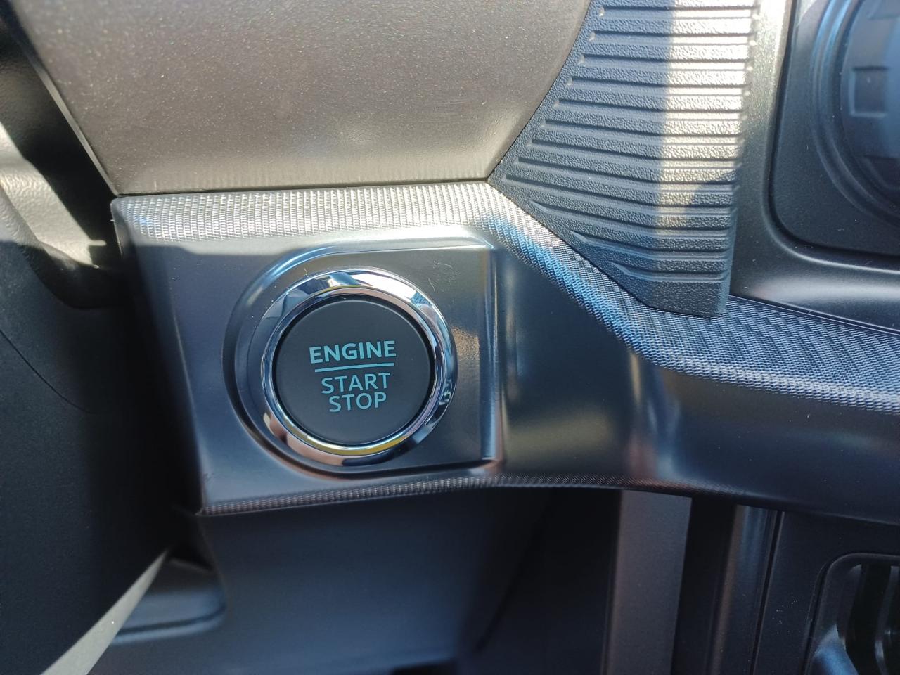 FORD F150 Supercrew LARIAT Black Package V8 5.0L