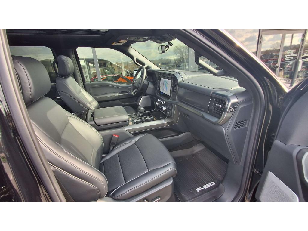 FORD F150 Supercrew LARIAT Black Package V8 5.0L