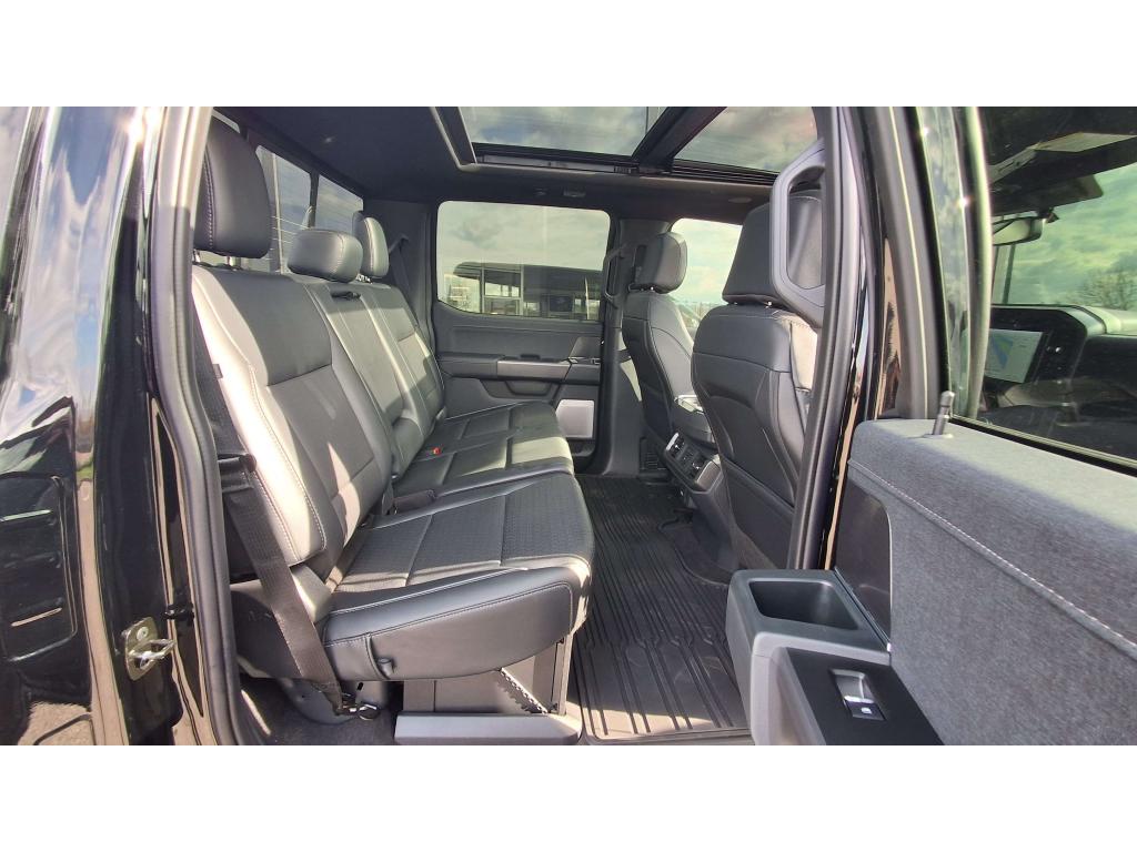 FORD F150 Supercrew LARIAT Black Package V8 5.0L