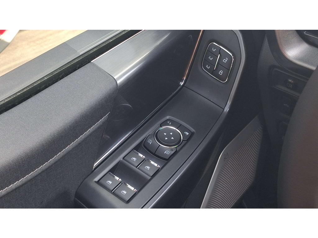 FORD F150 Supercrew LARIAT Black Package V8 5.0L