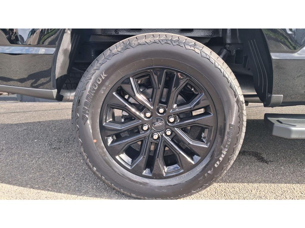 FORD F150 Supercrew LARIAT Black Package V8 5.0L