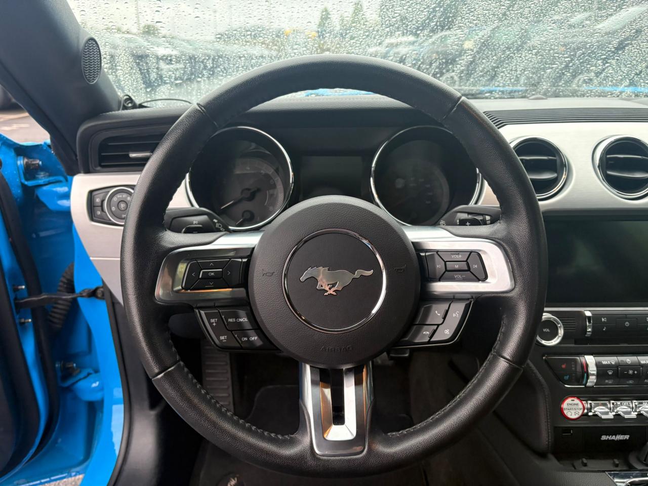 FORD MUSTANG GT Fastback V8 5.0L BLACK SHADOW EDITION