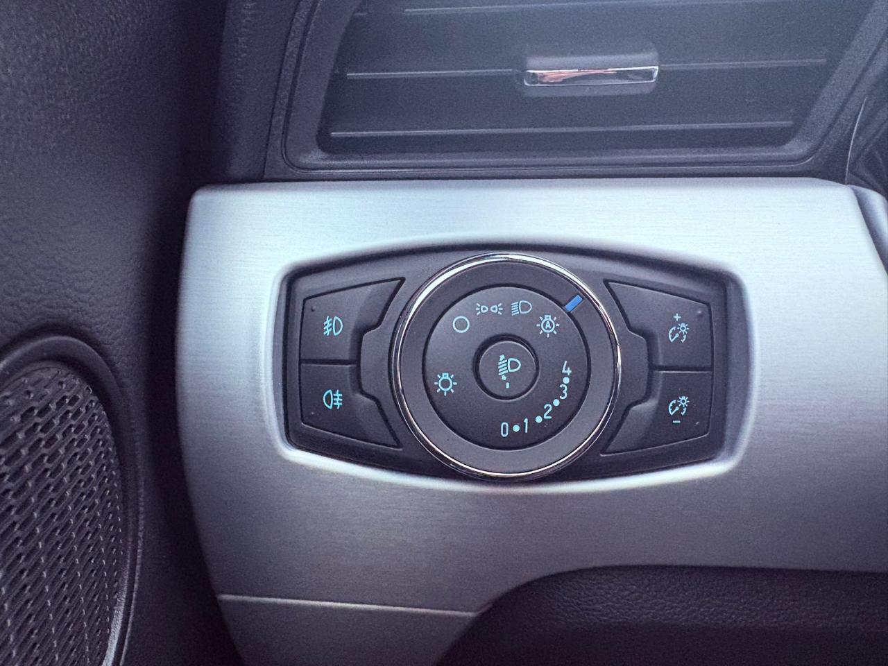 FORD MUSTANG GT Fastback V8 5.0L BLACK SHADOW EDITION