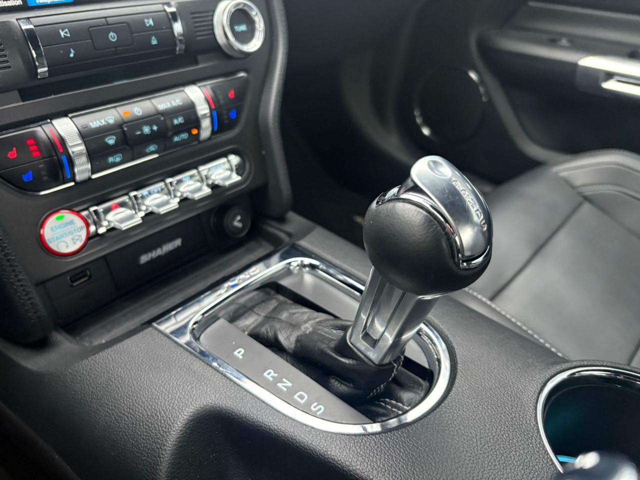 FORD MUSTANG GT Fastback V8 5.0L BLACK SHADOW EDITION