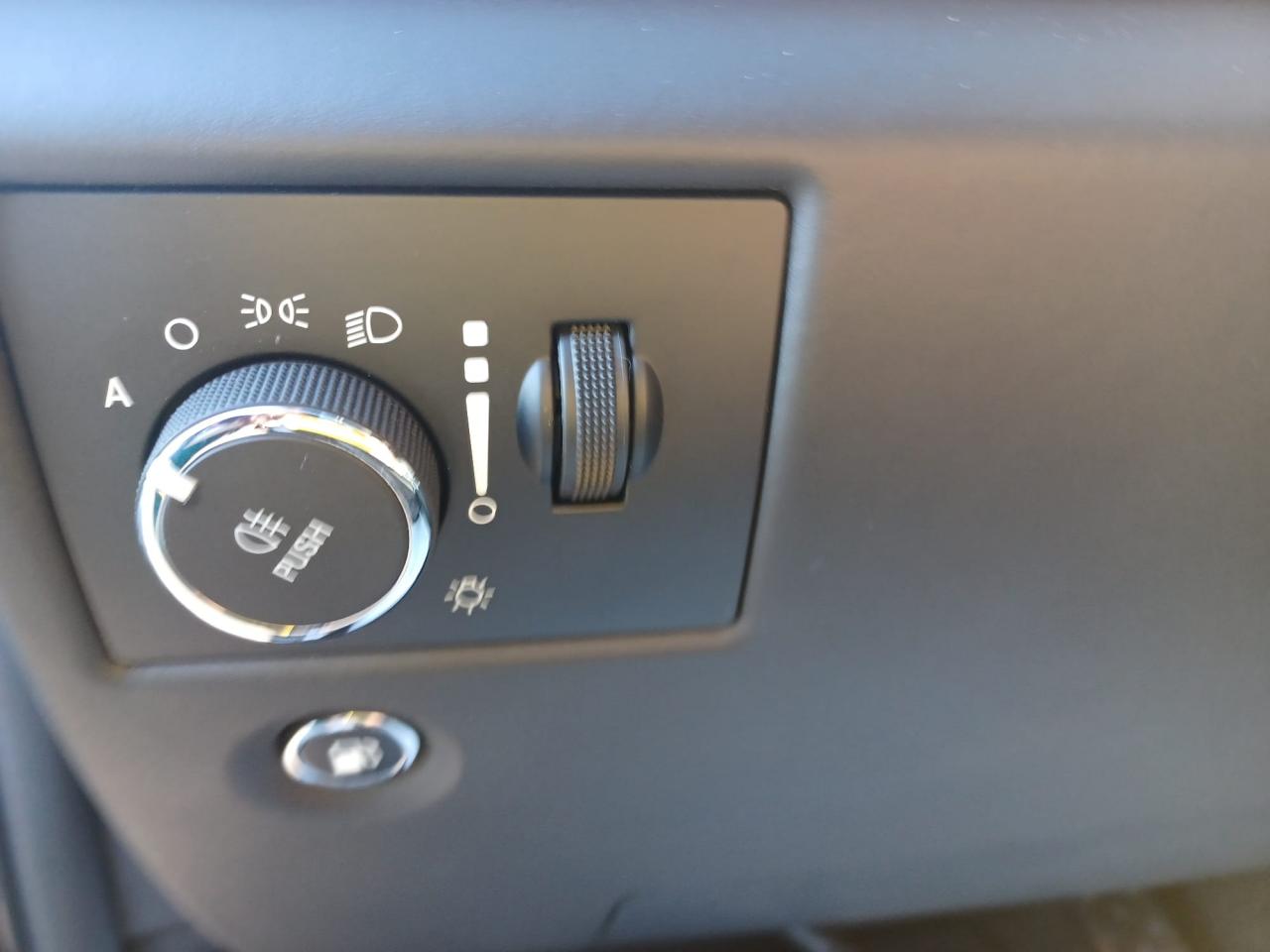 JEEP GRAND CHEROKEE TRACKHAWK v8 6.2L