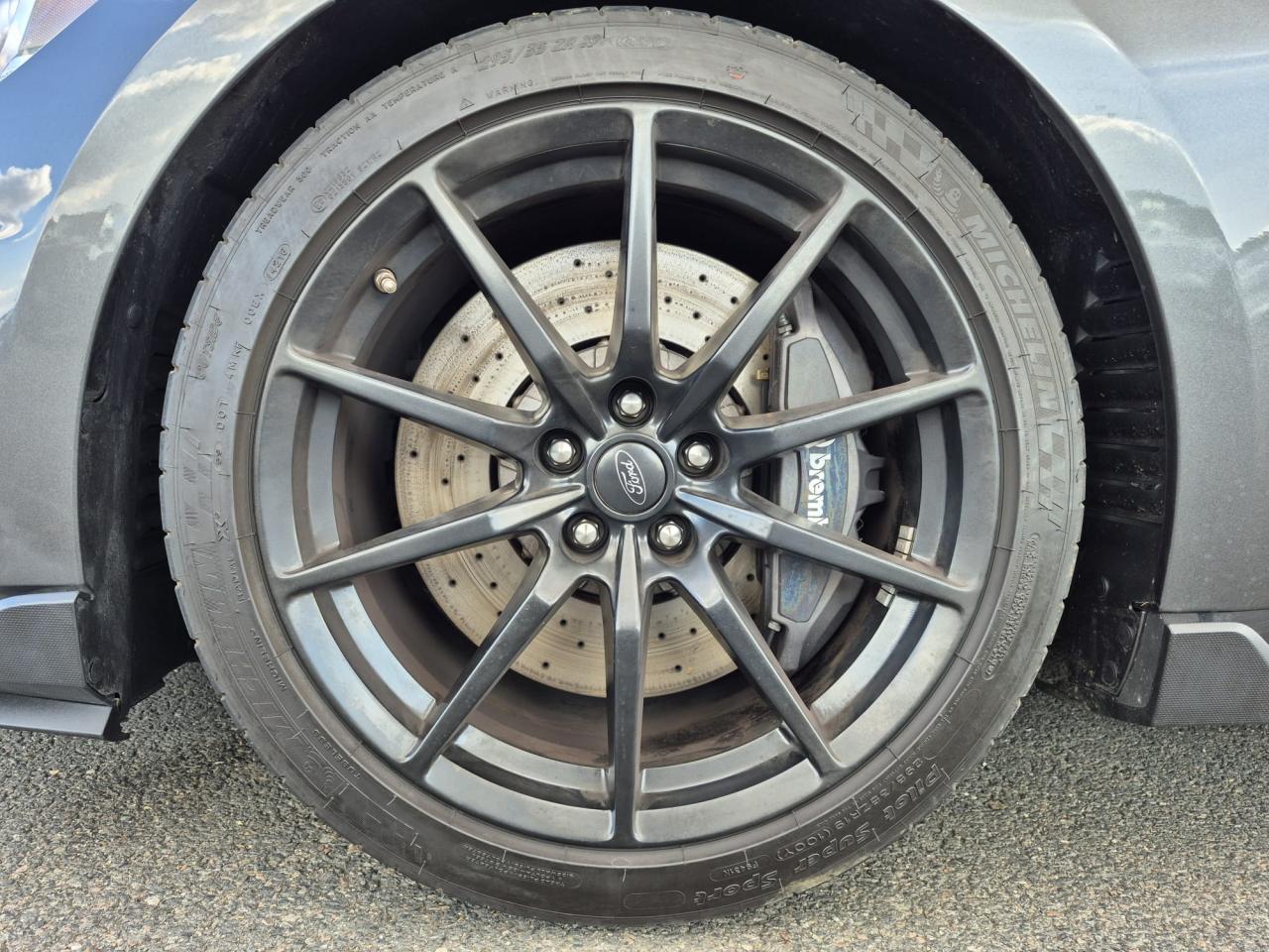 FORD MUSTANG Shelby GT350 V8 5.2L