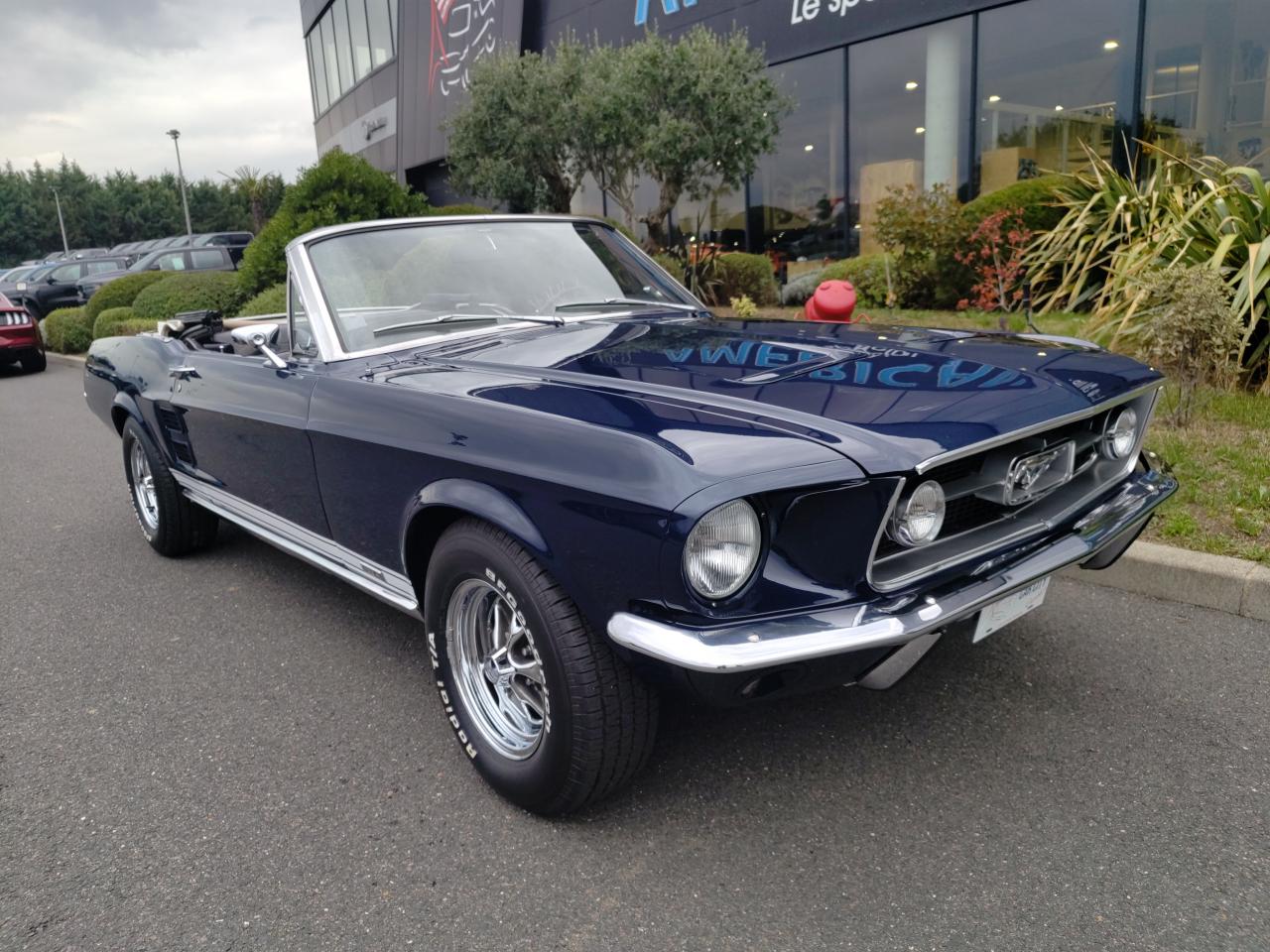 FORD MUSTANG 390 GTA cabriolet