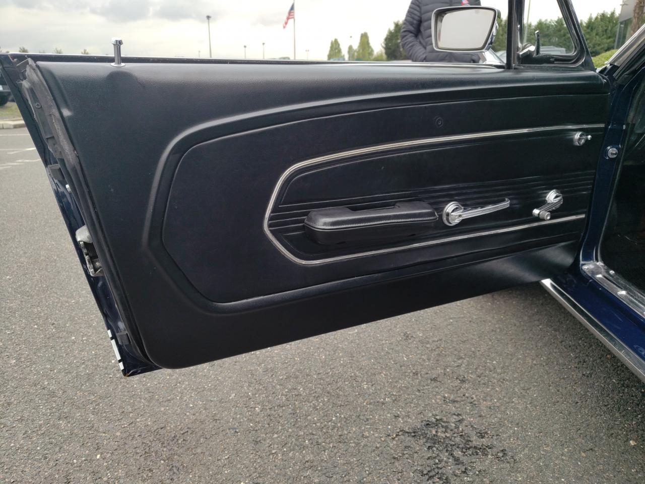 FORD MUSTANG 390 GTA cabriolet