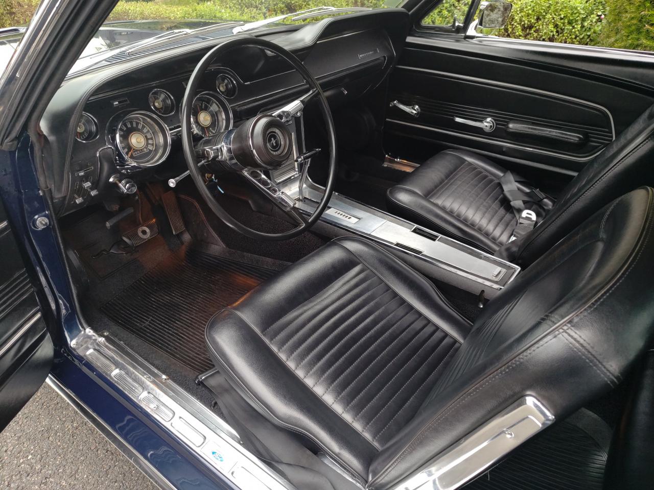 FORD MUSTANG 390 GTA cabriolet