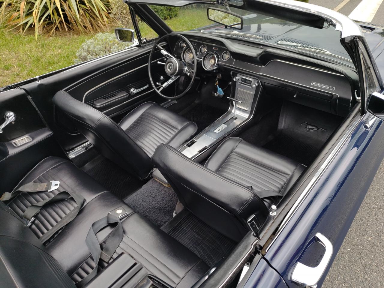 FORD MUSTANG 390 GTA cabriolet