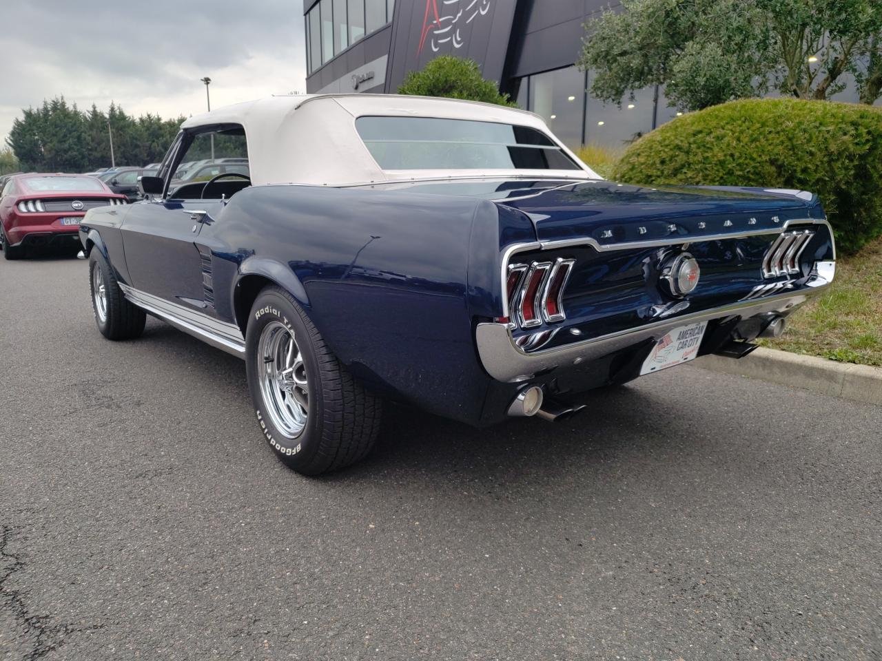 FORD MUSTANG 390 GTA cabriolet