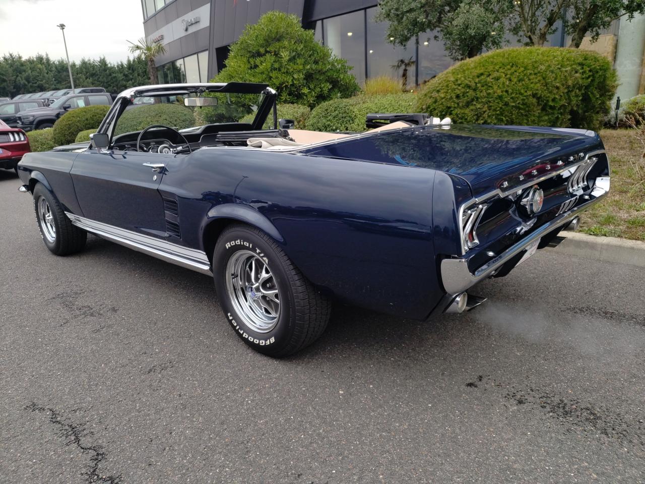 FORD MUSTANG 390 GTA cabriolet