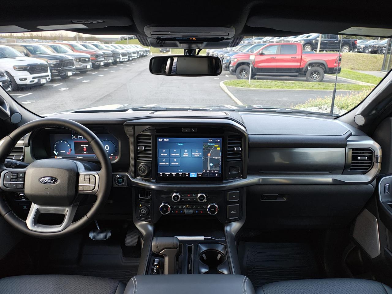 FORD F150 Supercrew LARIAT Black Package V8 5.0L