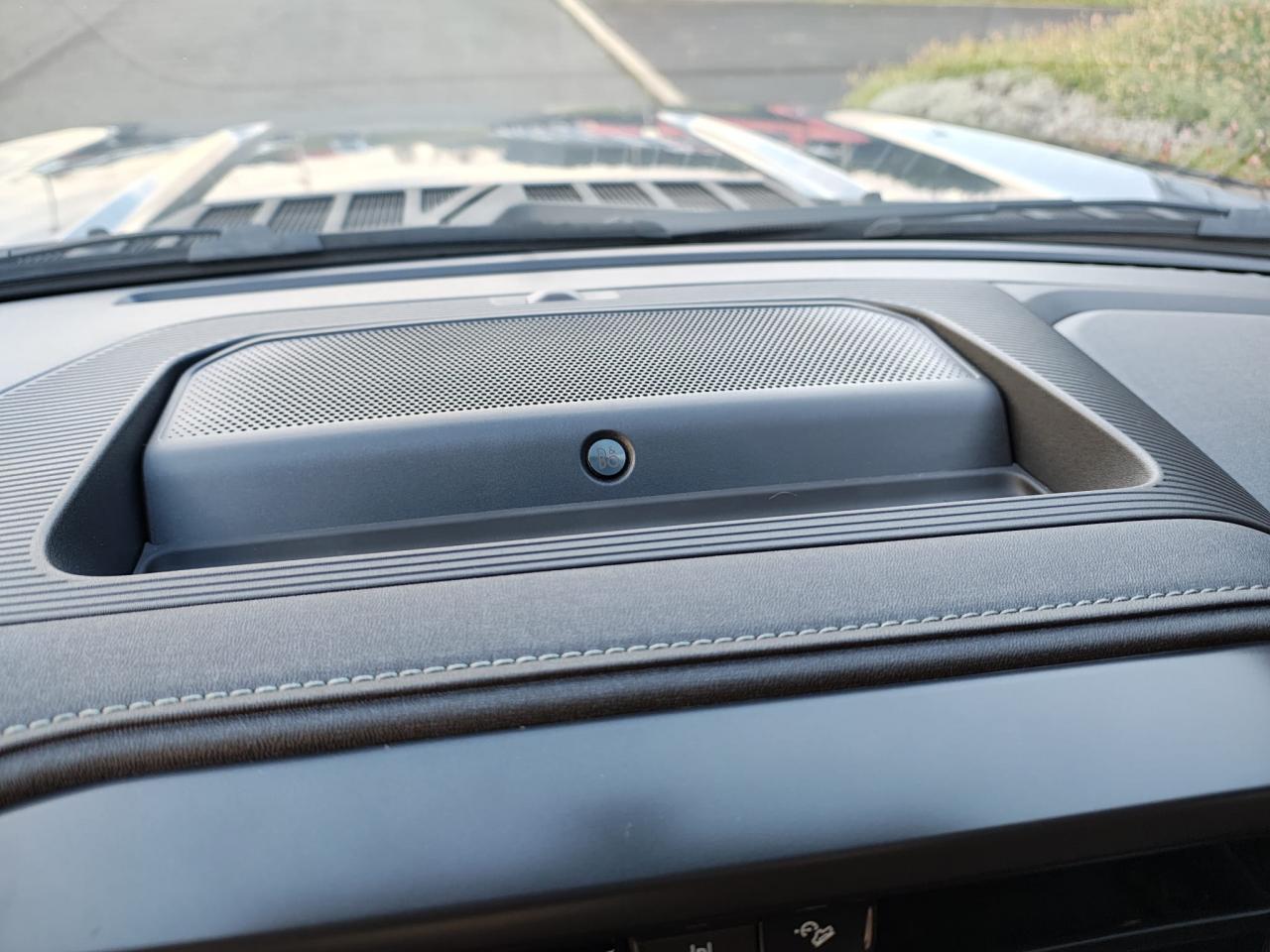 FORD F150 Supercrew LARIAT Black Package V8 5.0L