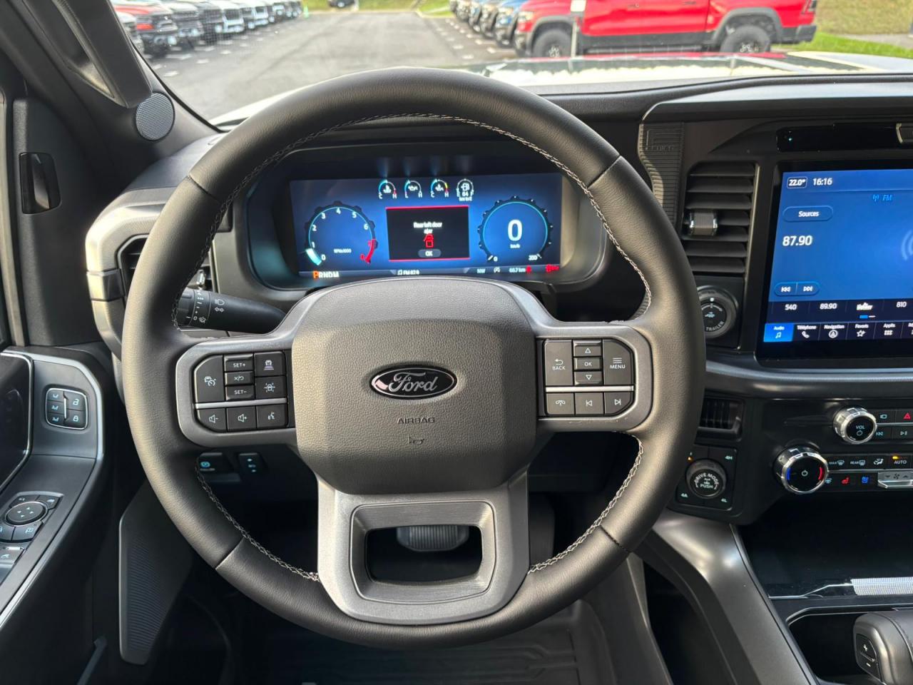 FORD F150 Supercrew LARIAT Black Package V8 5.0L