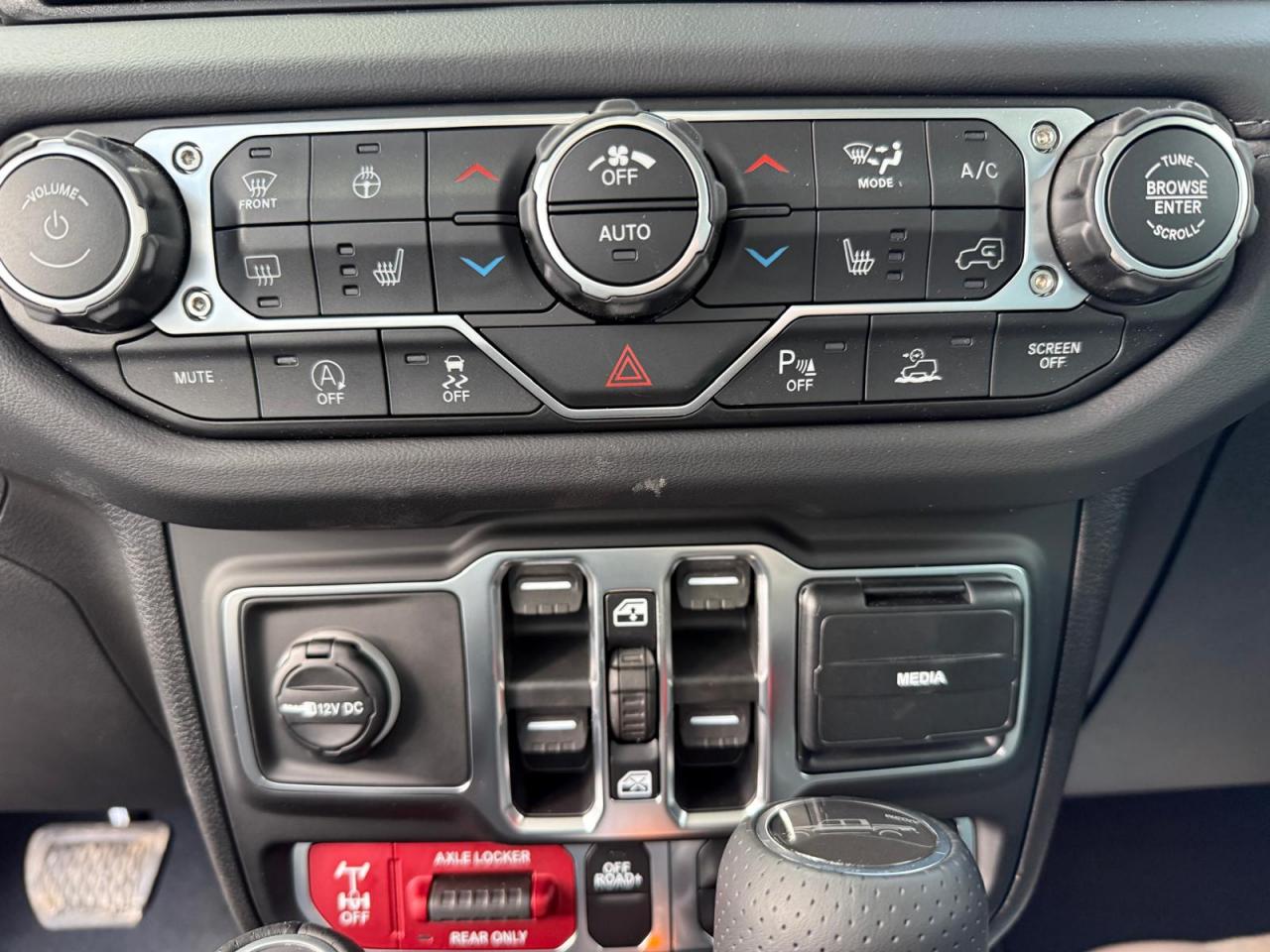 JEEP GLADIATOR V6 3.6L MOJAVE X