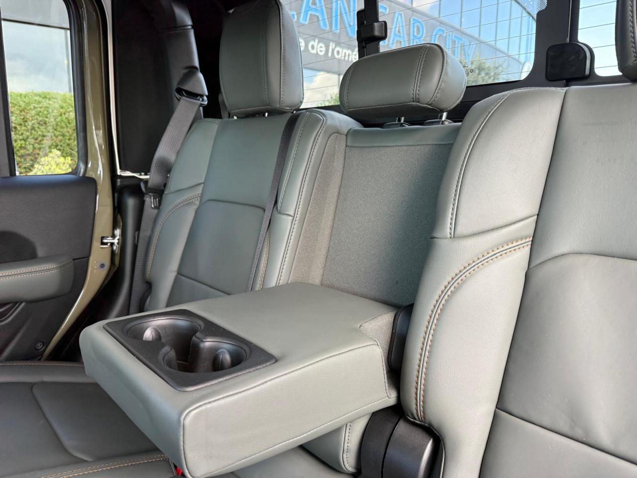 JEEP GLADIATOR V6 3.6L MOJAVE X