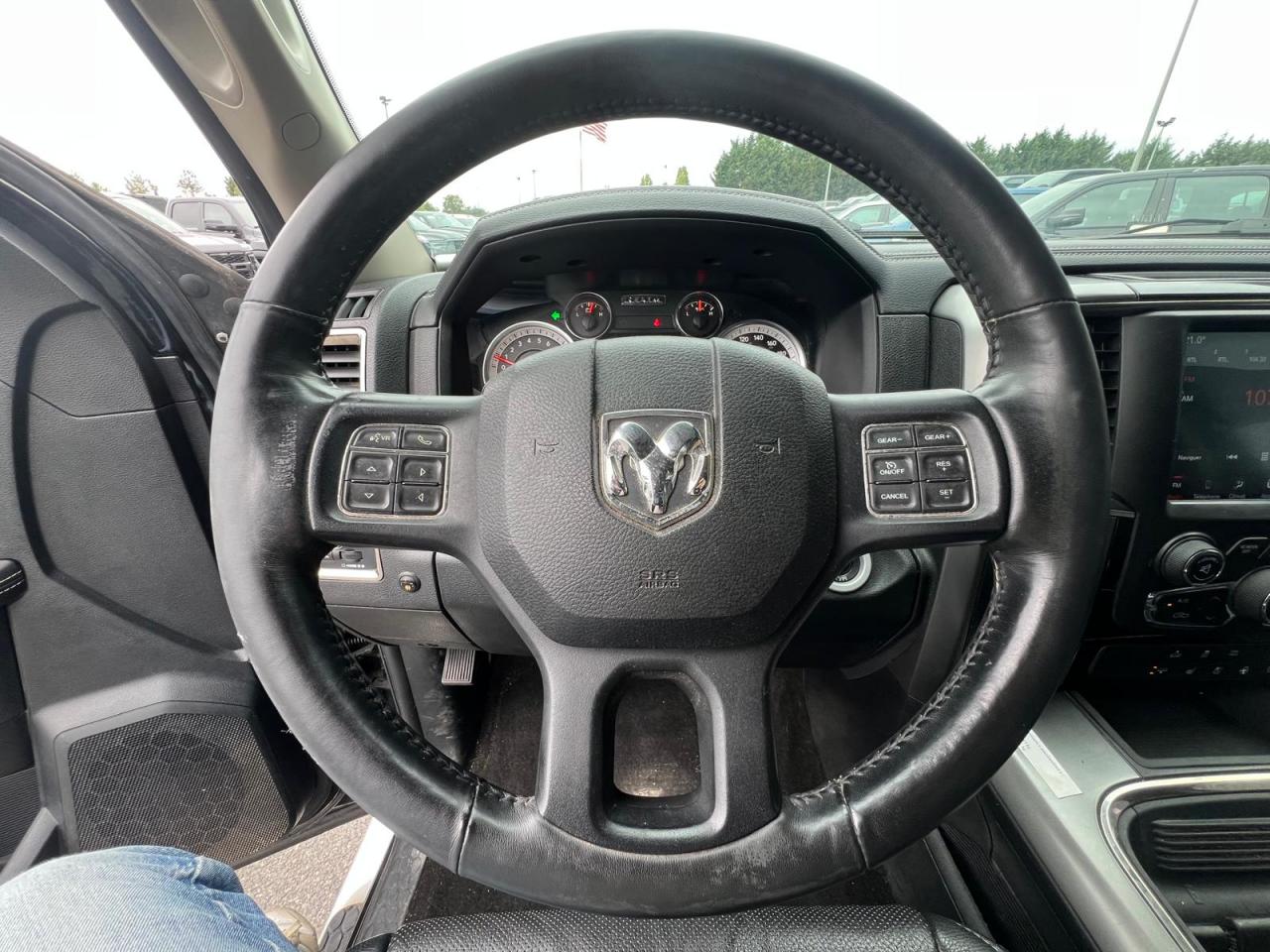 DODGE RAM 1500 CREW SPORT V8 HEMI 5.7L AIR - VENTE A MARCHAND