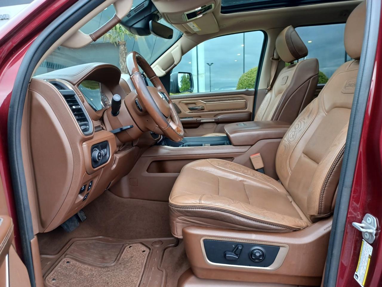 DODGE RAM 1500 CREW CAB Longhorn AIR RAMBOX - vente marchand