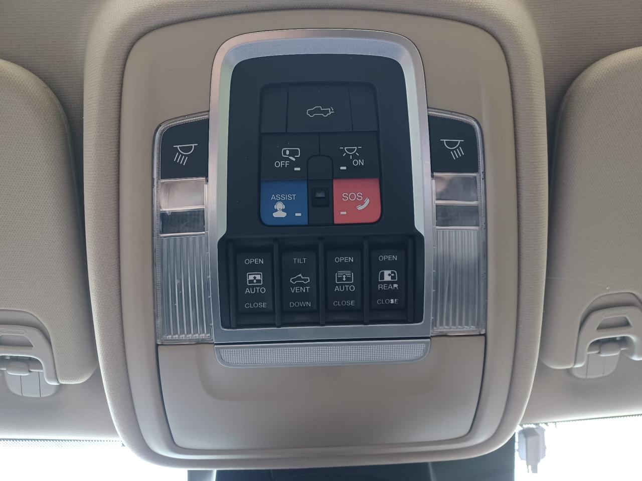 DODGE RAM 1500 CREW CAB Longhorn AIR RAMBOX - vente marchand