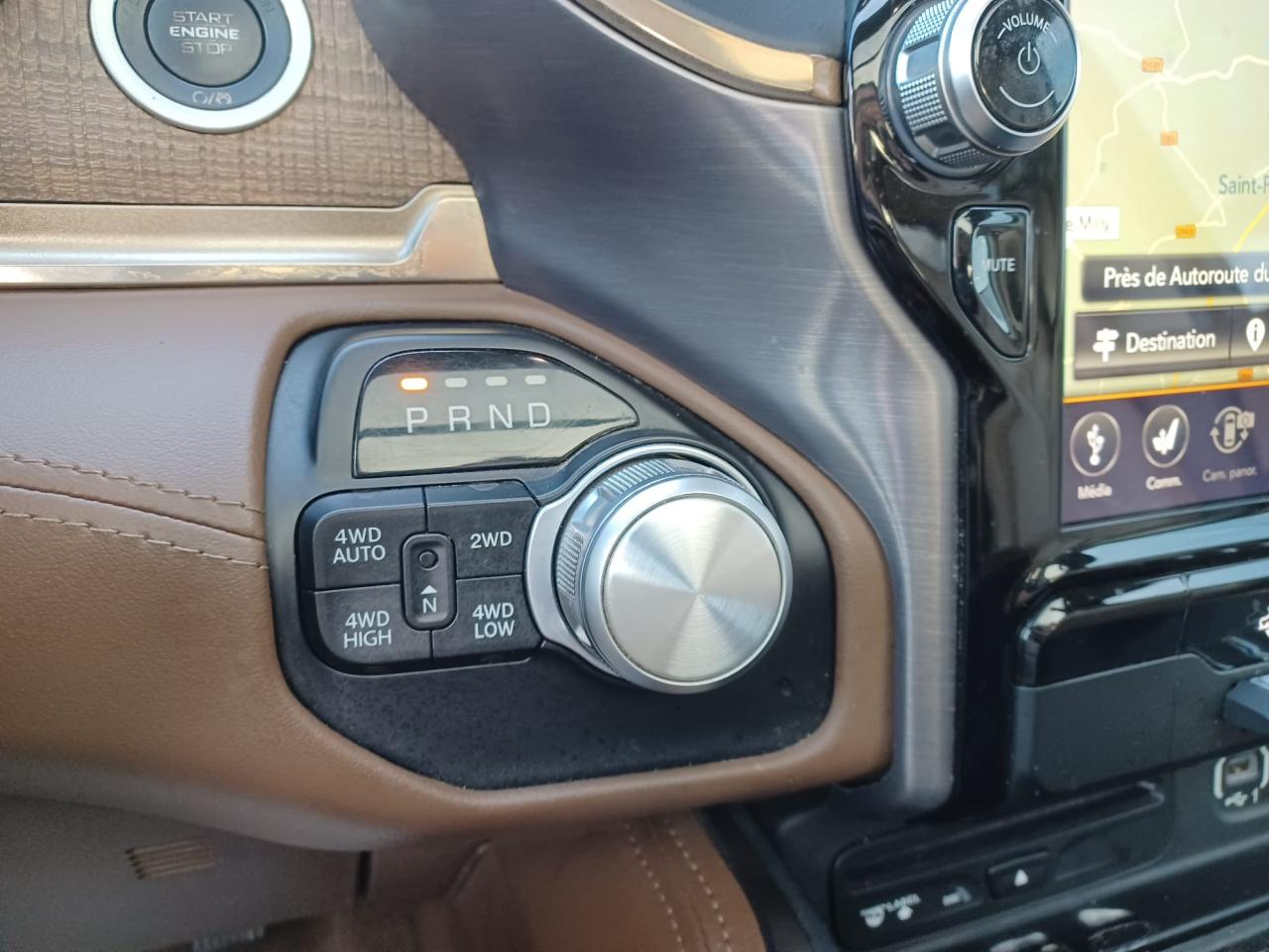 DODGE RAM 1500 CREW CAB Longhorn AIR RAMBOX - vente marchand