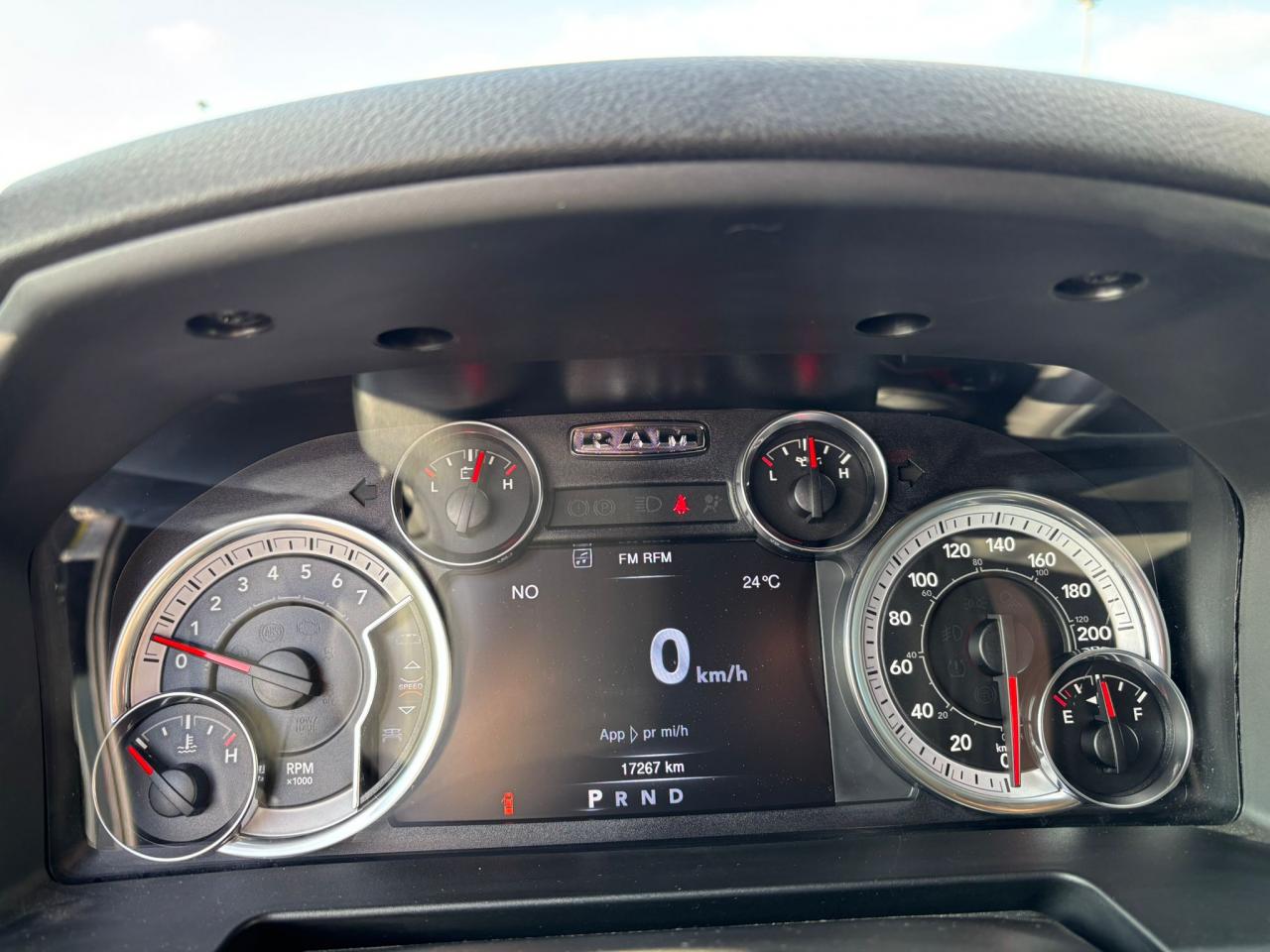 DODGE RAM 1500 CREW SLT CLASSIC BLACK PACKAGE GPL