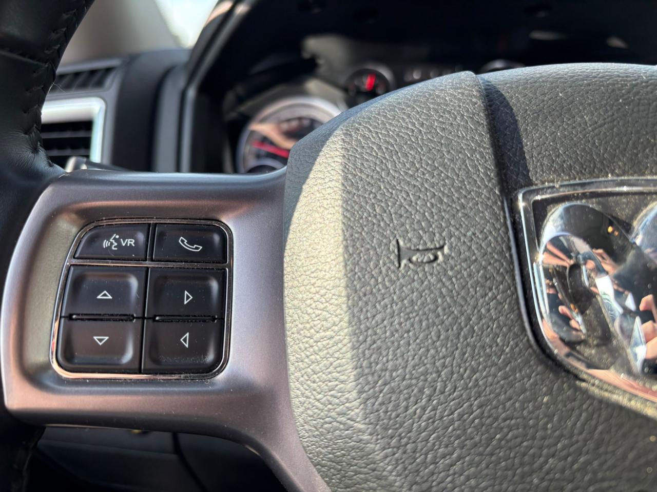 DODGE RAM 1500 CREW SLT CLASSIC BLACK PACKAGE GPL