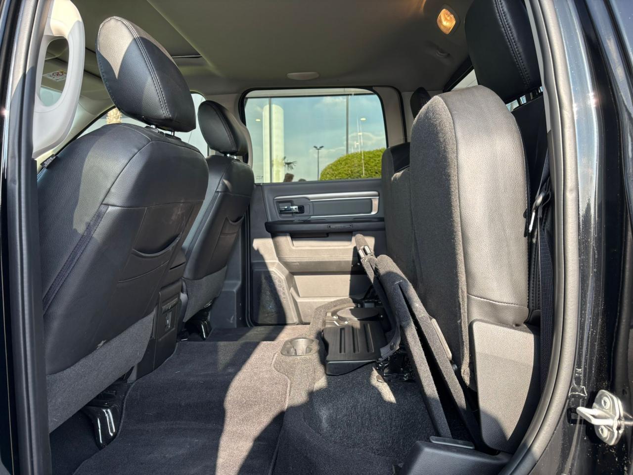 DODGE RAM 1500 CREW SLT CLASSIC BLACK PACKAGE GPL