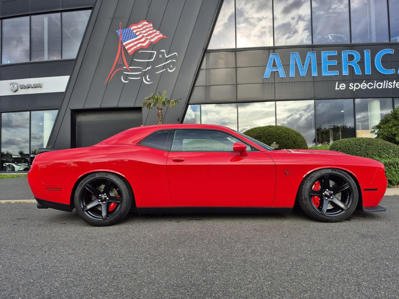 DODGE CHALLENGER SRT HELLCAT V8 6.2L 707hp