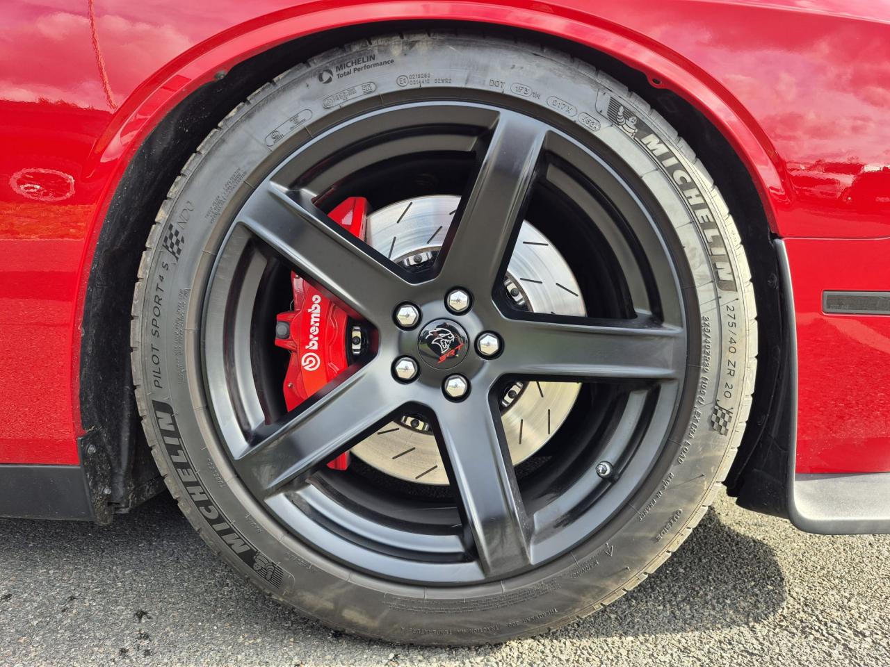 DODGE CHALLENGER SRT HELLCAT V8 6.2L 707hp