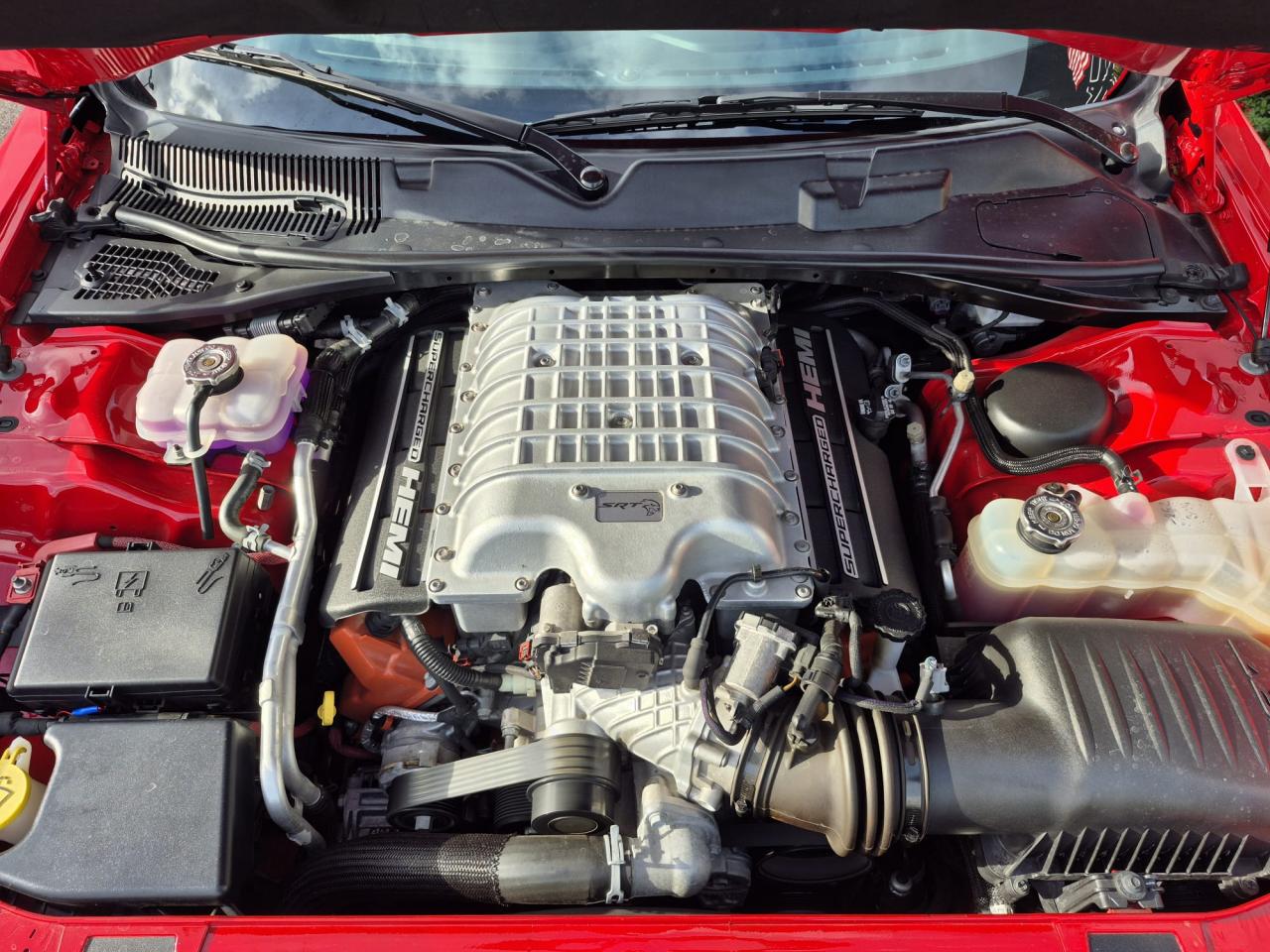 DODGE CHALLENGER SRT HELLCAT V8 6.2L 707hp