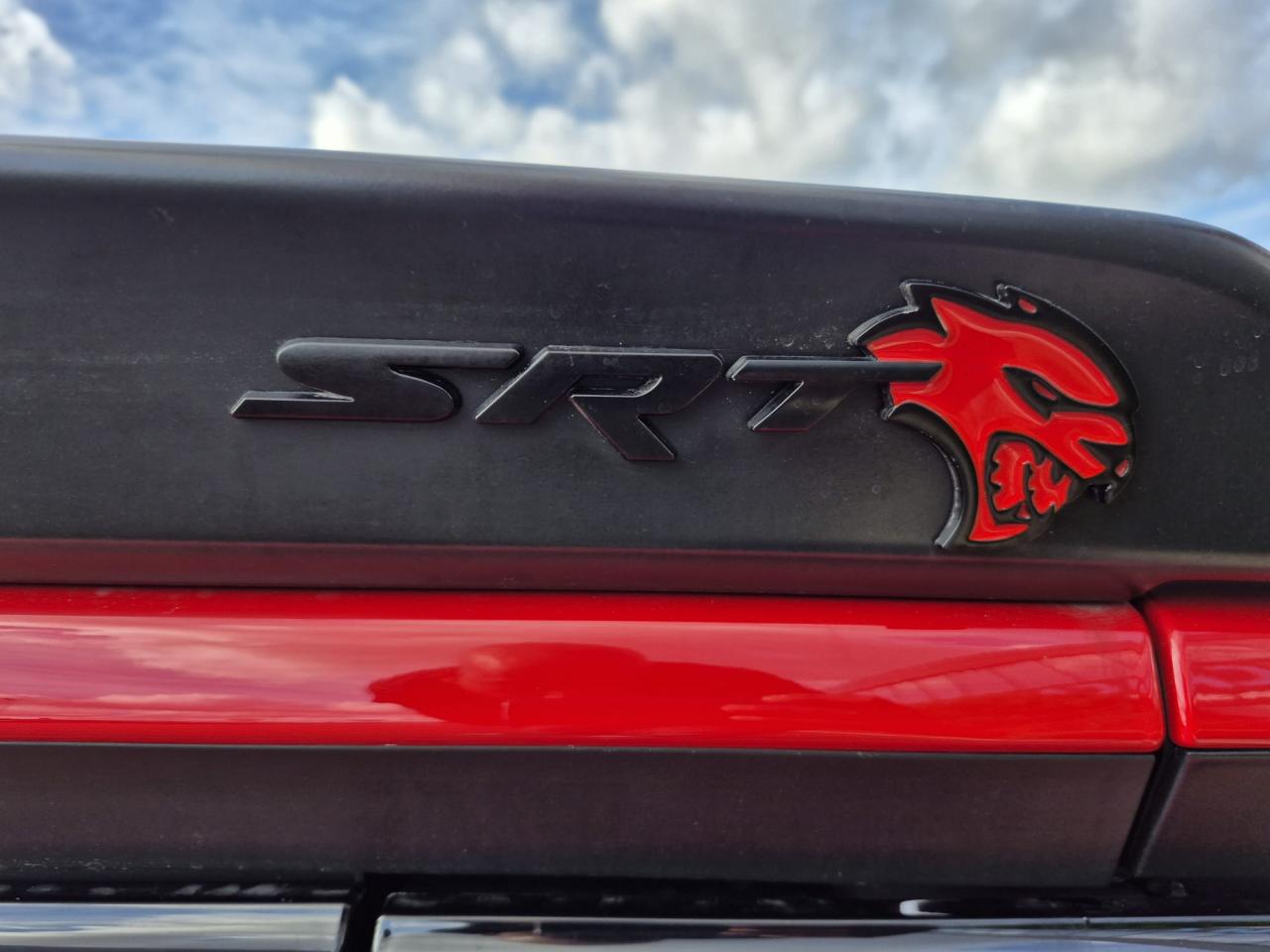 DODGE CHALLENGER SRT HELLCAT V8 6.2L 707hp