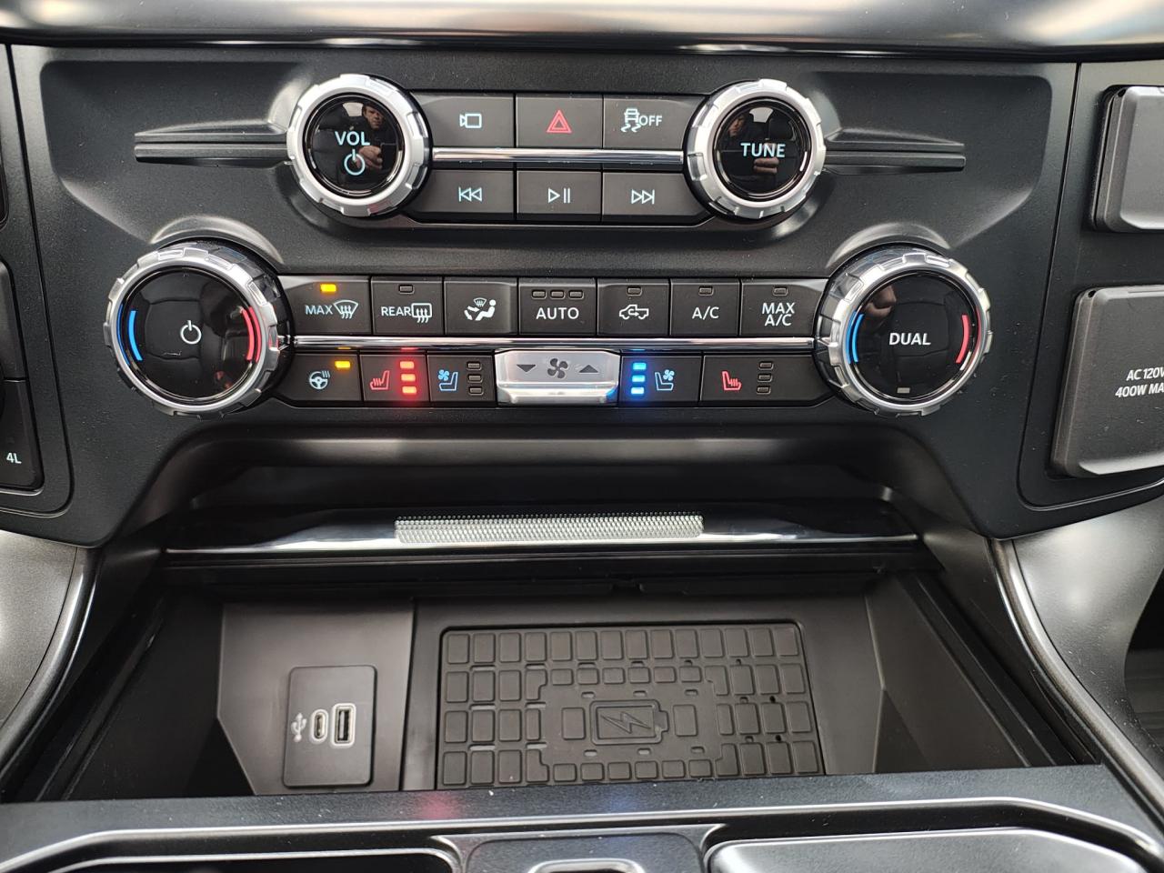 FORD F150 Supercrew LARIAT Black Package V8 5.0L
