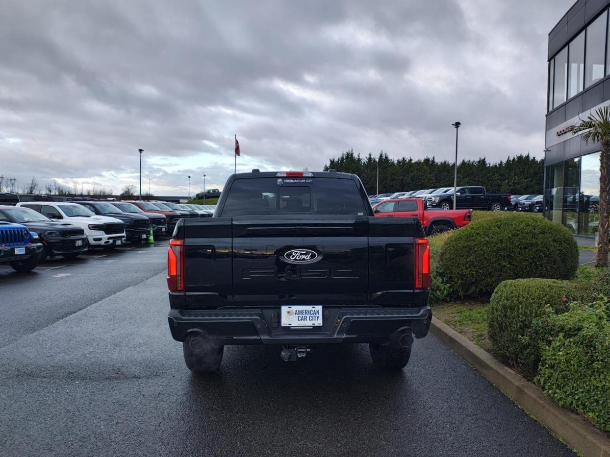 FORD F150 Supercrew LARIAT Black Package V8 5.0L