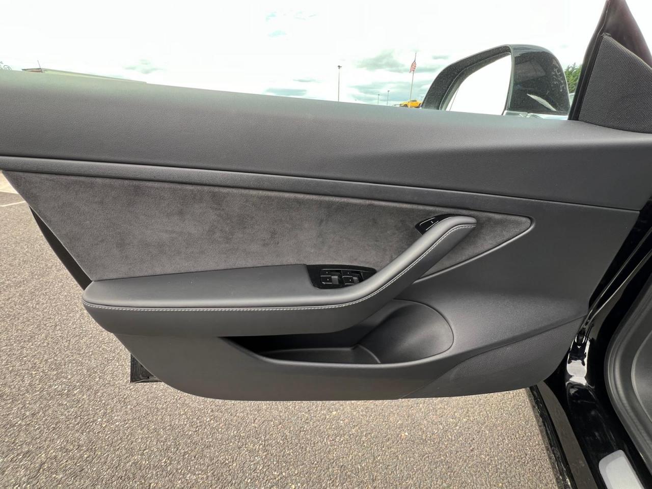 TESLA MODEL 3 Standard Plus RWD