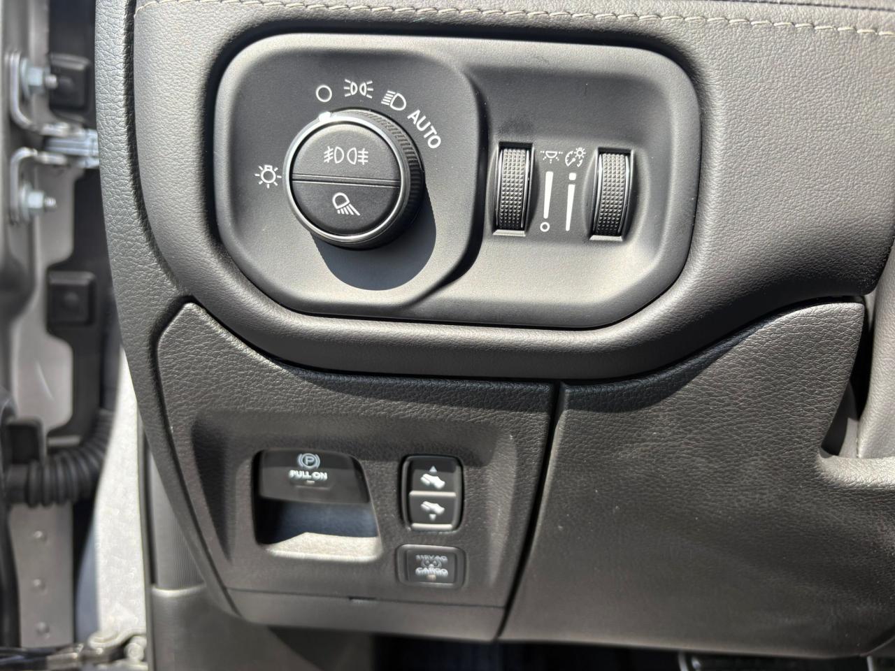DODGE RAM RHO