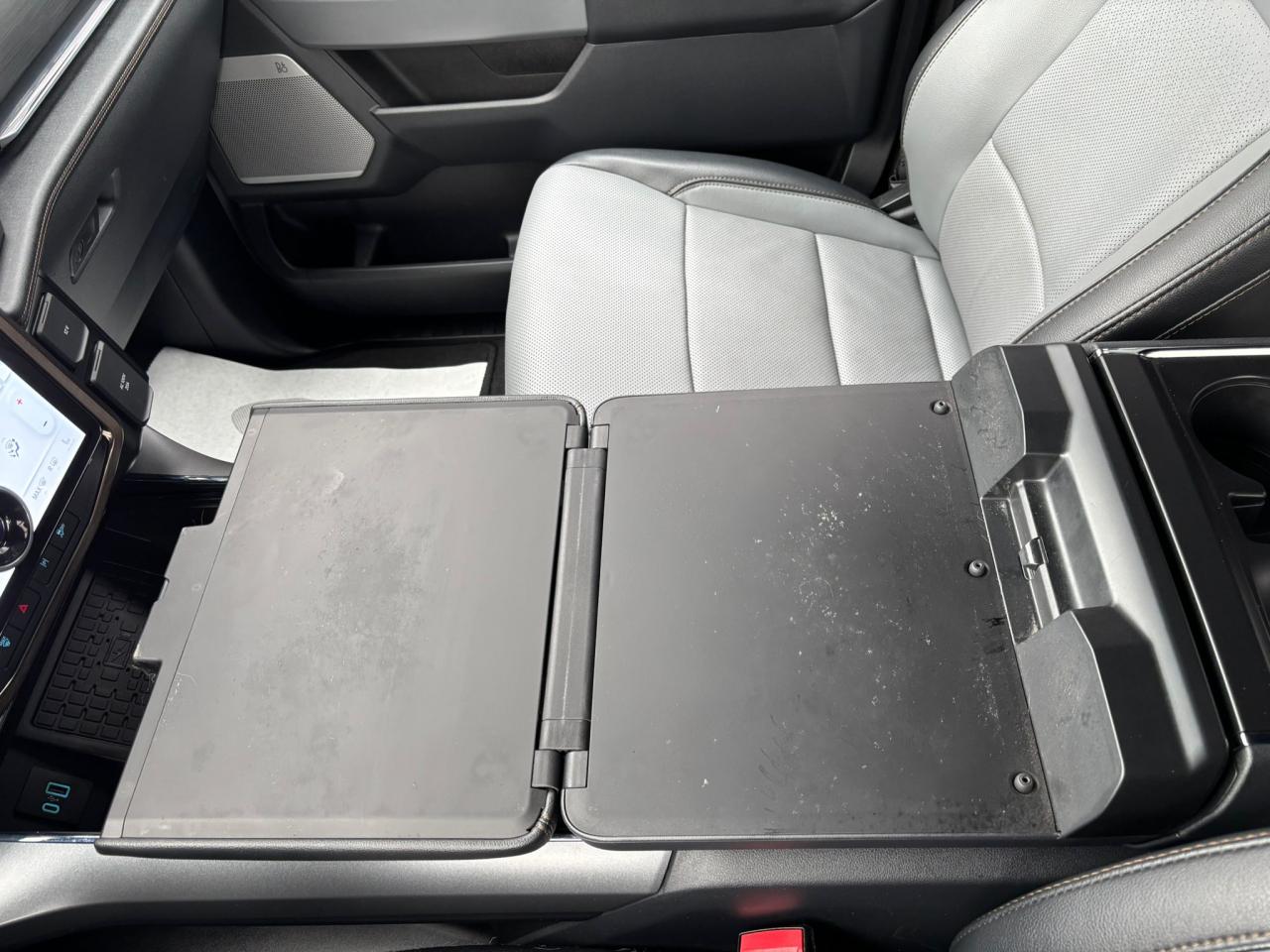 FORD F150 Lightning Lariat Extended-Range