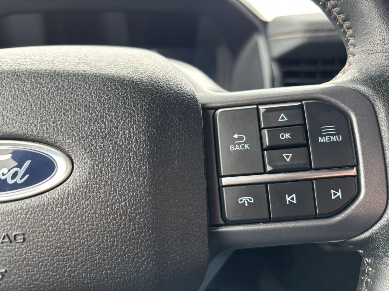 FORD F150 Lightning Lariat Extended-Range