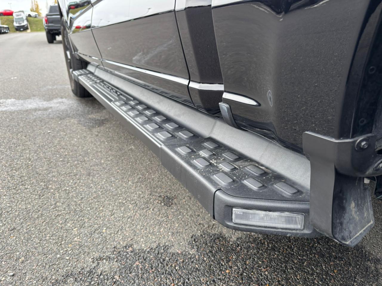 FORD F150 Lightning Lariat Extended-Range