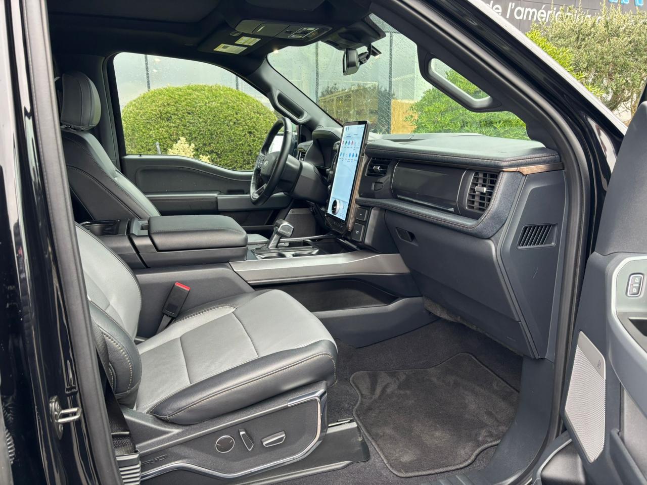 FORD F150 Lightning Lariat Extended-Range