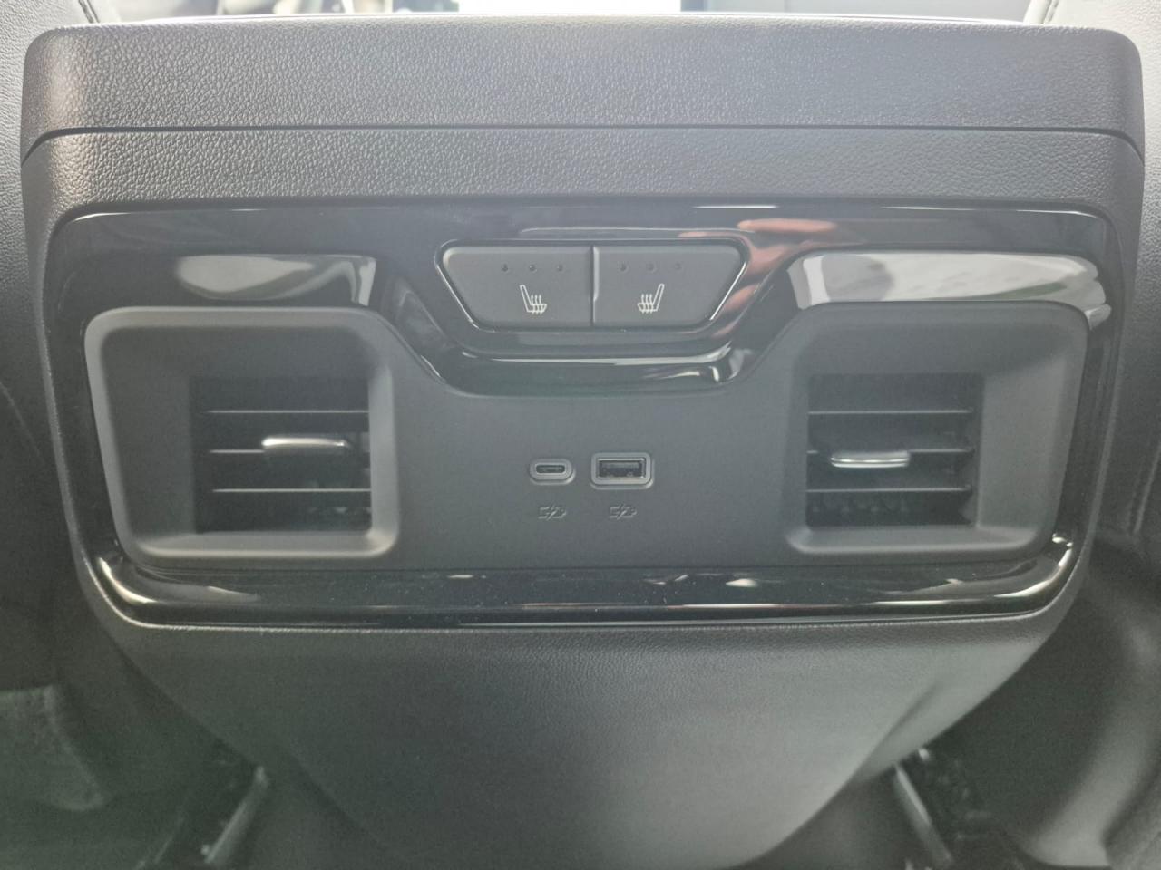 GMC Sierra 1500 Crew cab AT4 4x4 V8 6,2L