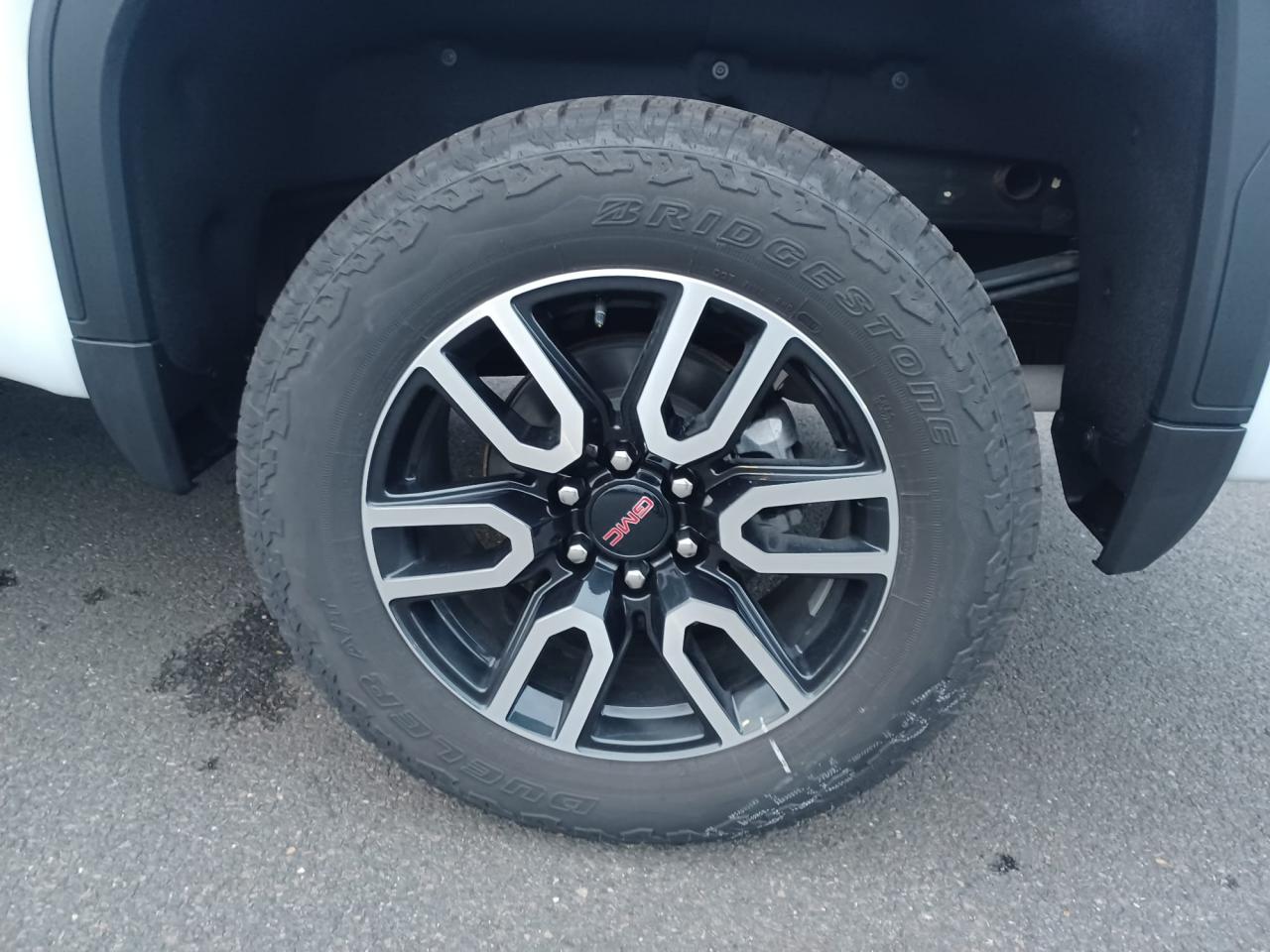 GMC Sierra 1500 Crew cab AT4 4x4 V8 6,2L